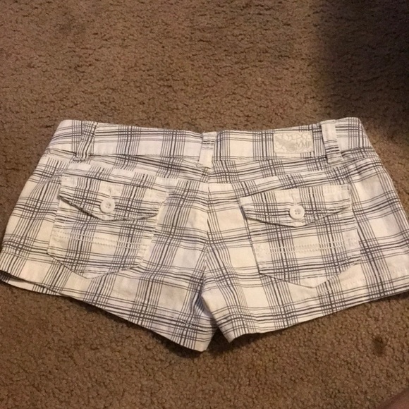 high waisted shorts - Picture 2 of 2